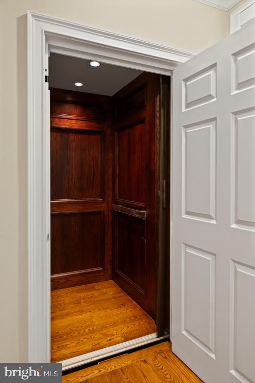 PHILLIPS COURT - Residential