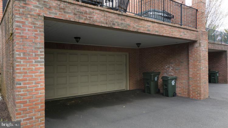 PHILLIPS COURT - Residential