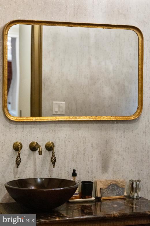 PHILLIPS COURT - Residential