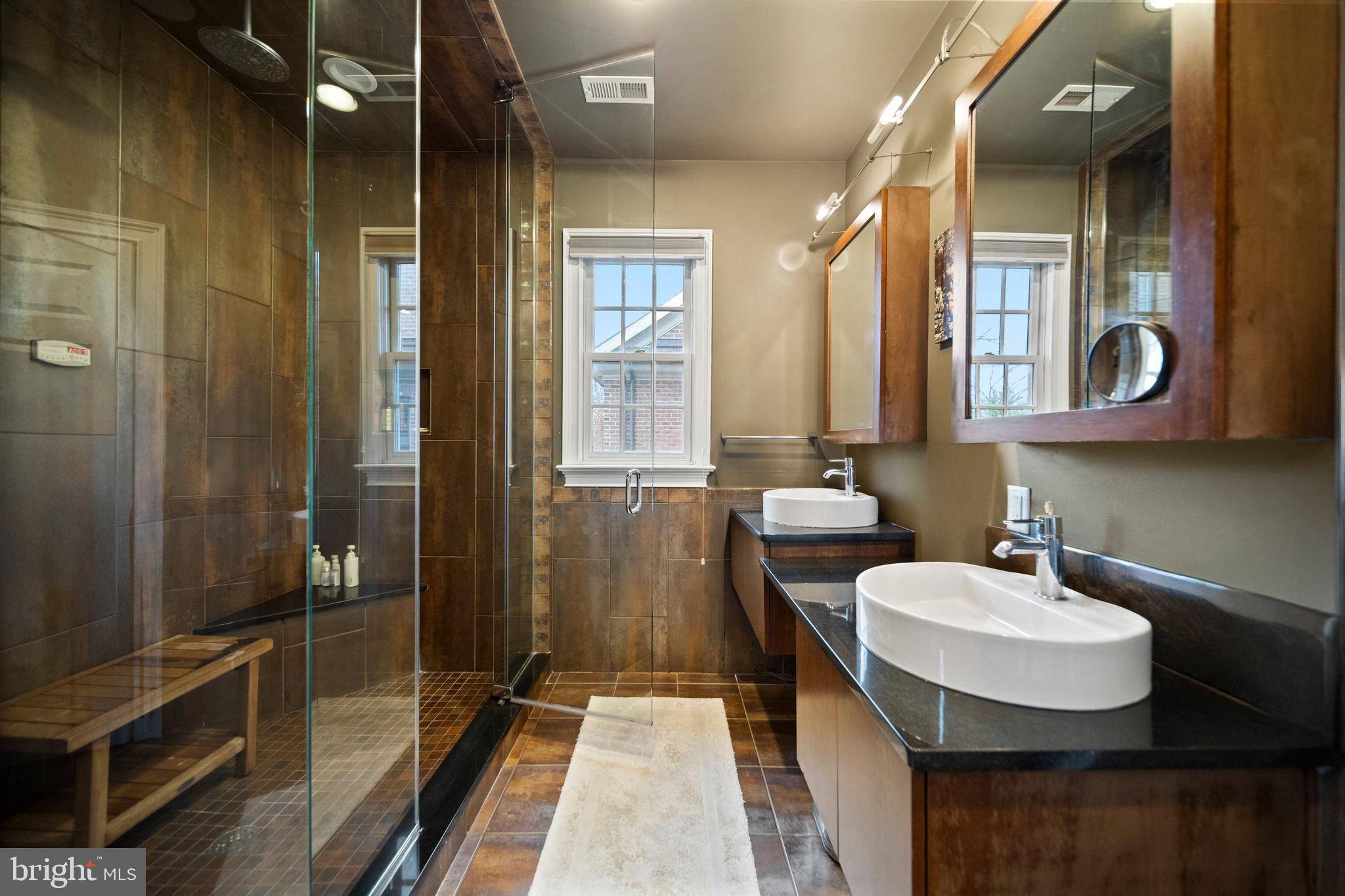 PHILLIPS COURT - Residential