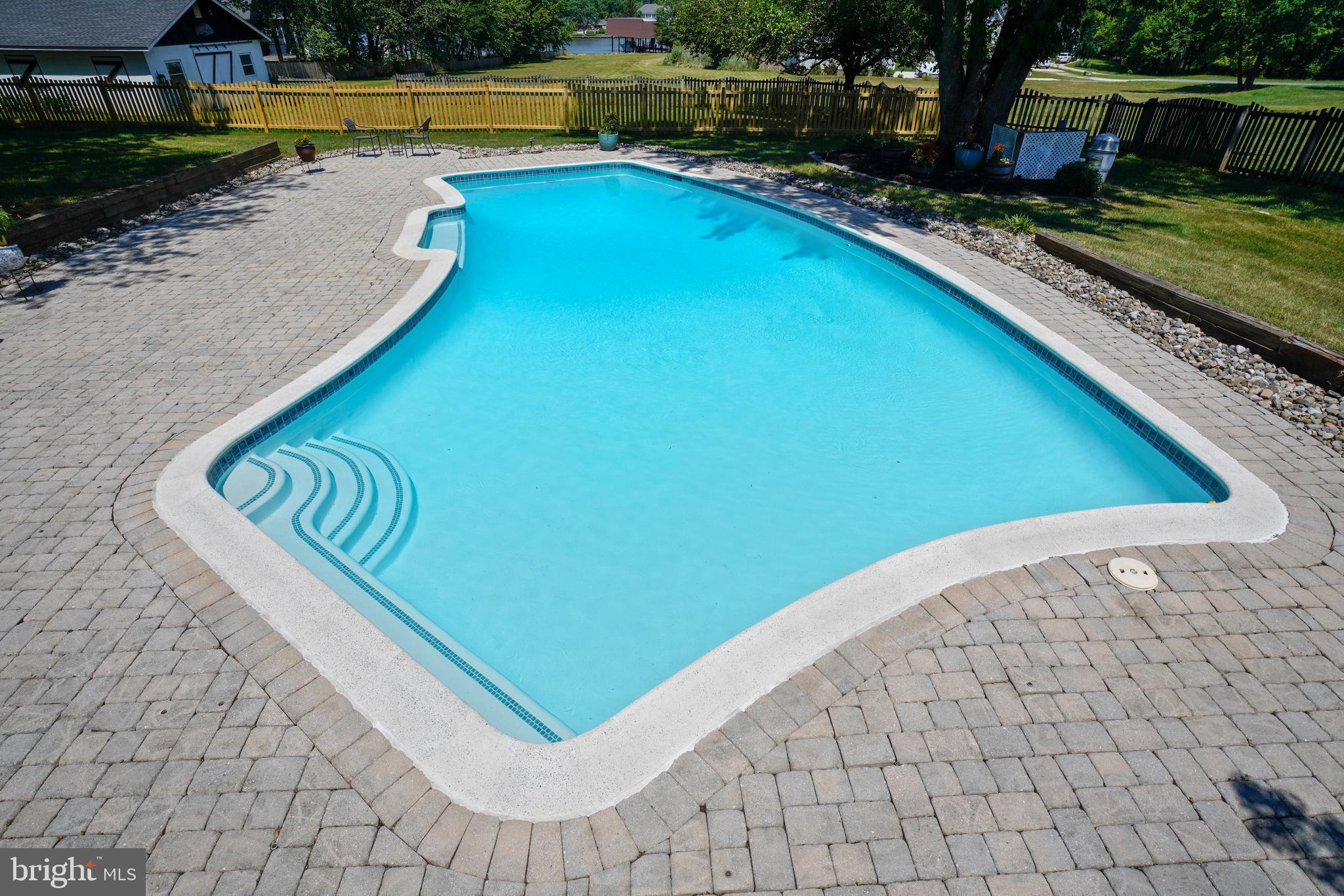 WHITEMARSH COVE - Residential