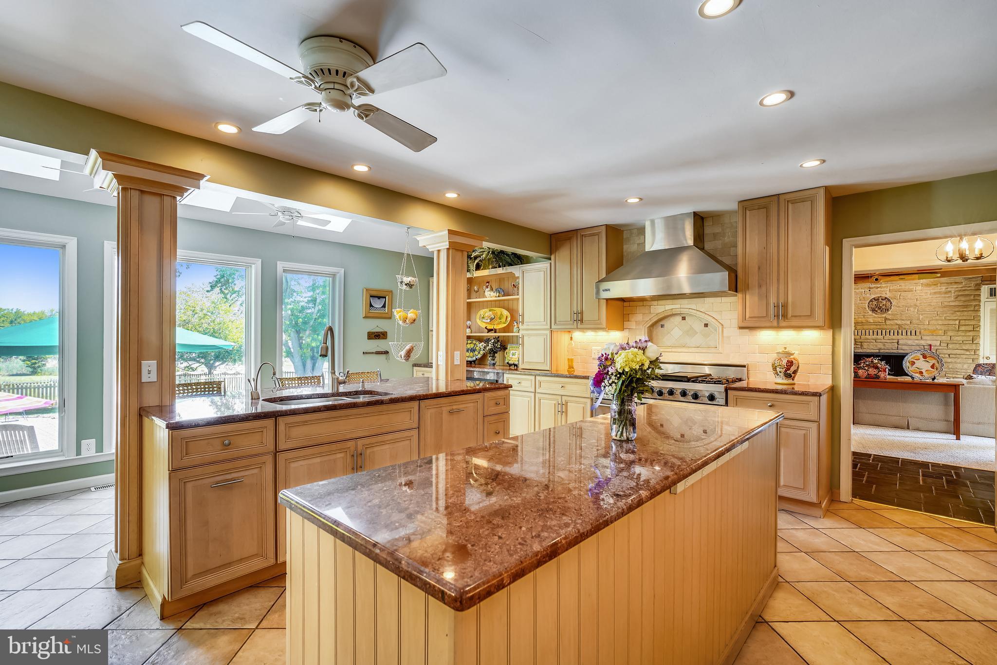 WHITEMARSH COVE - Residential