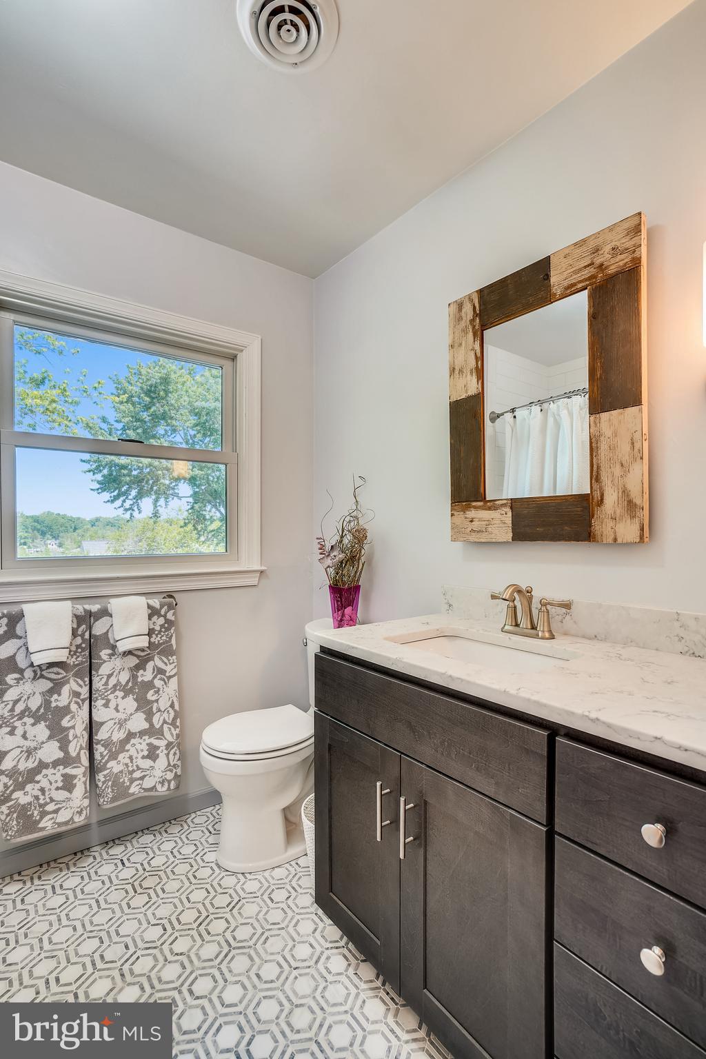 WHITEMARSH COVE - Residential