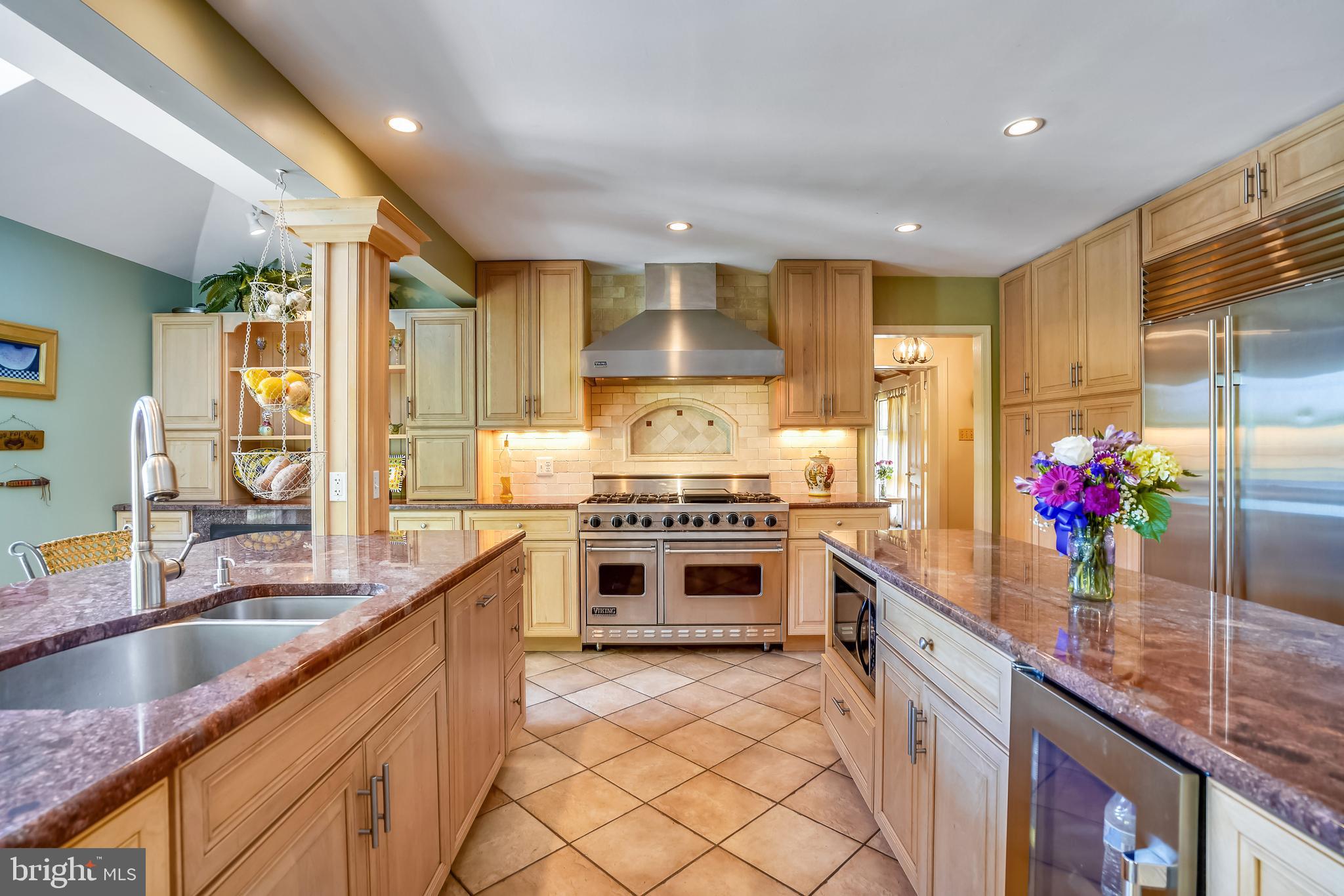 WHITEMARSH COVE - Residential