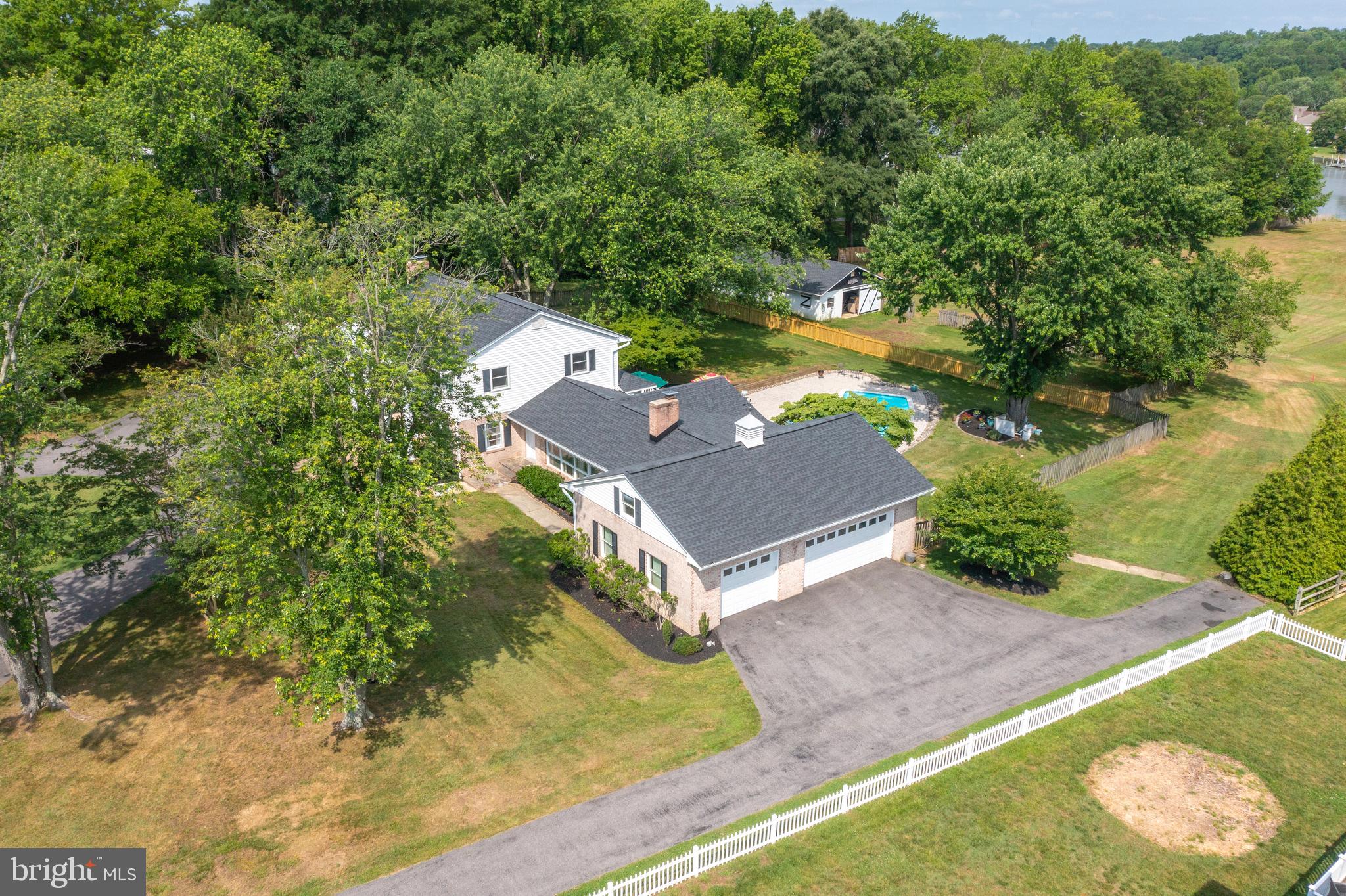 WHITEMARSH COVE - Residential