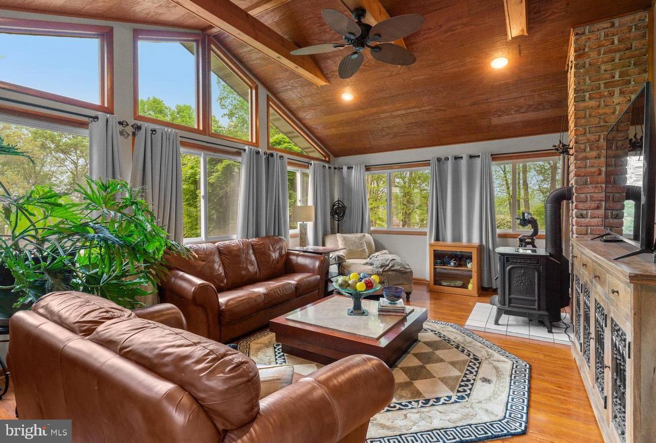 GRANDE VIEW FARMS - Residential