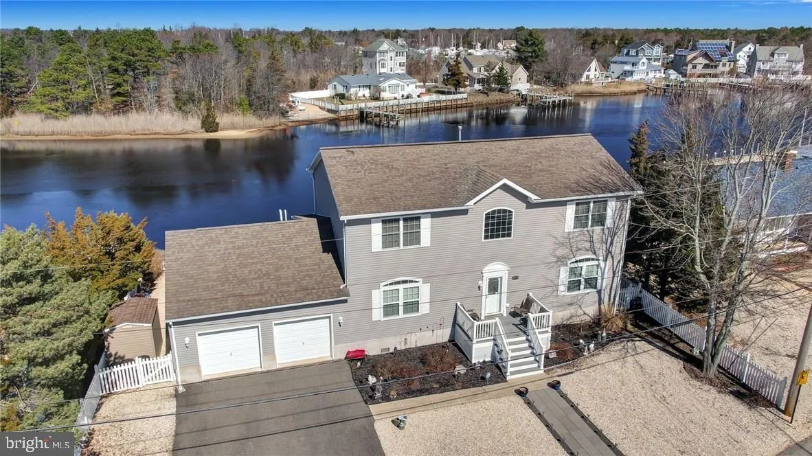 632 FAIRVIEW Ln  