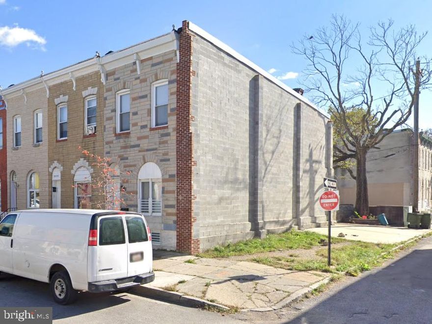 Online Real Estate Auction!! Bidding Opens - Tuesday, June 9, 2026. Bidding Closes - Thursday, June 11, 2026 at 12:00 noon. List price is opening bid only. This residential property, located in the desirable Milton-Montford subdivision, presents a compelling investment opportunity. The end-of-row townhouse, constructed in 1920 with durable brick materials, features three bedrooms and one and a half bathrooms, providing a solid foundation for rental income or future resale. The fully finished basement offers additional living space, enhancing the property's appeal to potential tenants or buyers. Notably, the inclusion of additional lots expands the investment potential, allowing for future development or enhancement of the existing structure. With no parking constraints and a strategic location, this property is poised for appreciation in value. The auction format, subject to seller confirmation, provides an opportunity for savvy investors to acquire this asset at a potentially favorable price. Invest in a property with strong fundamentals and the potential for significant returns in a growing market.