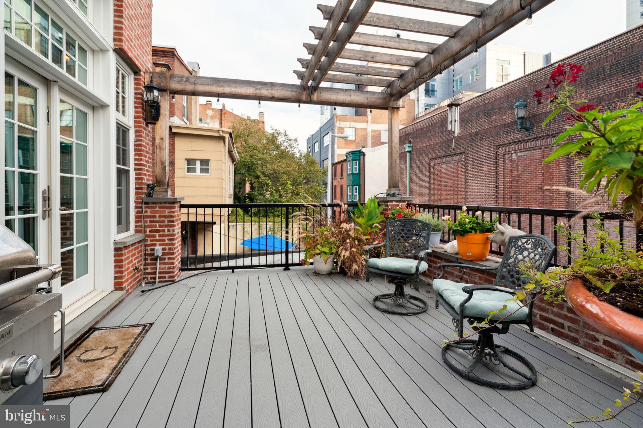 WASHINGTON SQ WEST - Residential