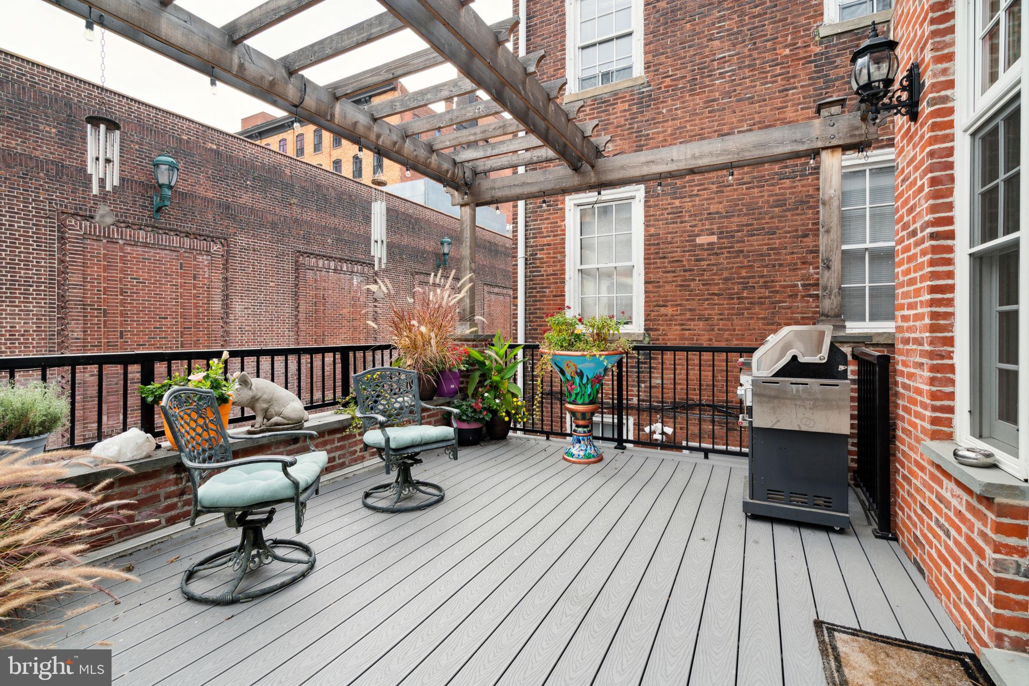 WASHINGTON SQ WEST - Residential