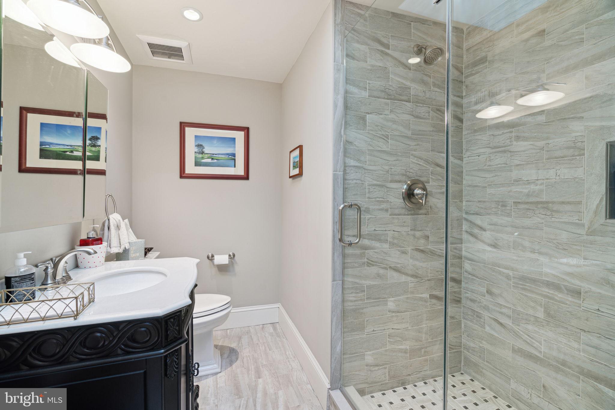 WASHINGTON SQ WEST - Residential