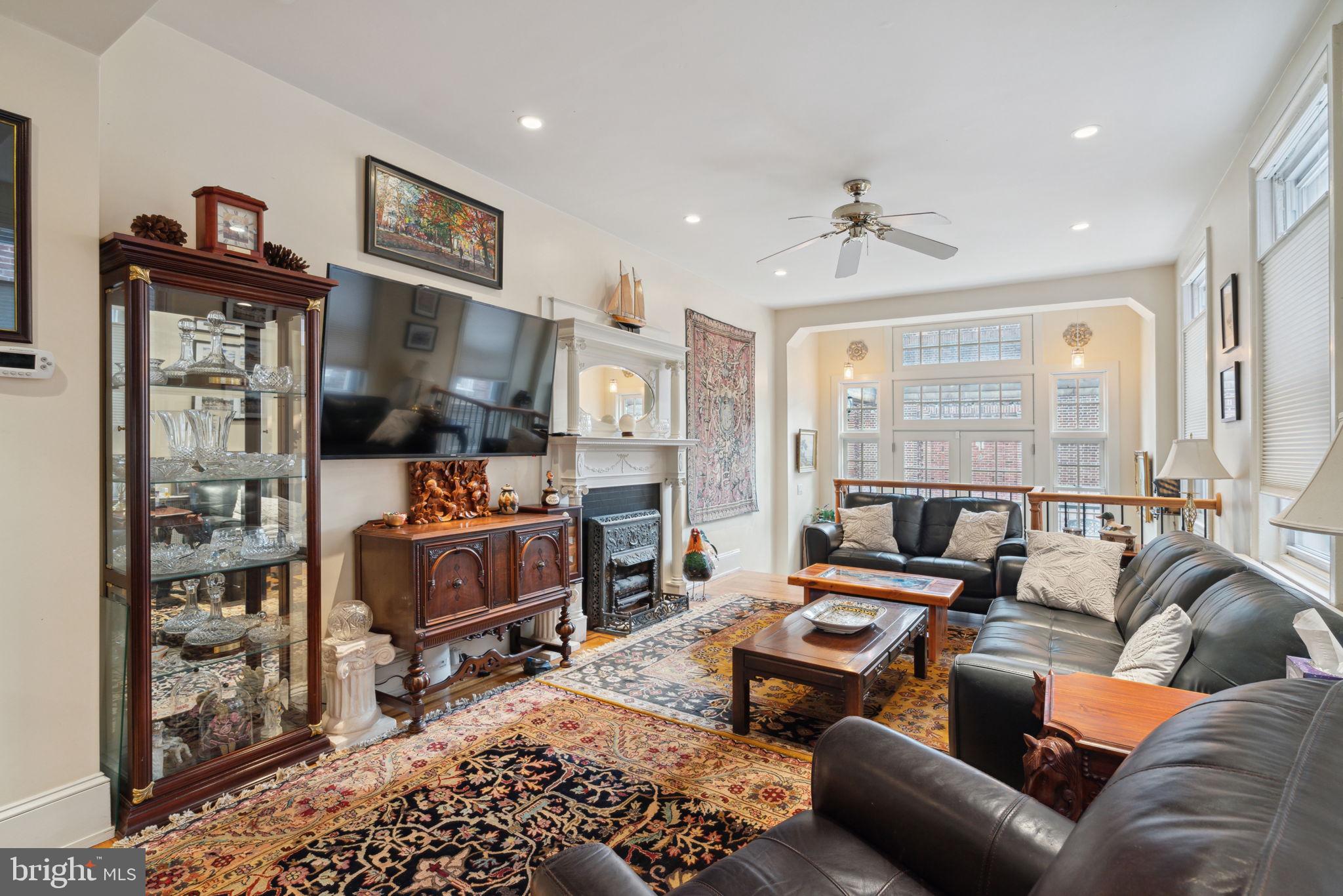 WASHINGTON SQ WEST - Residential