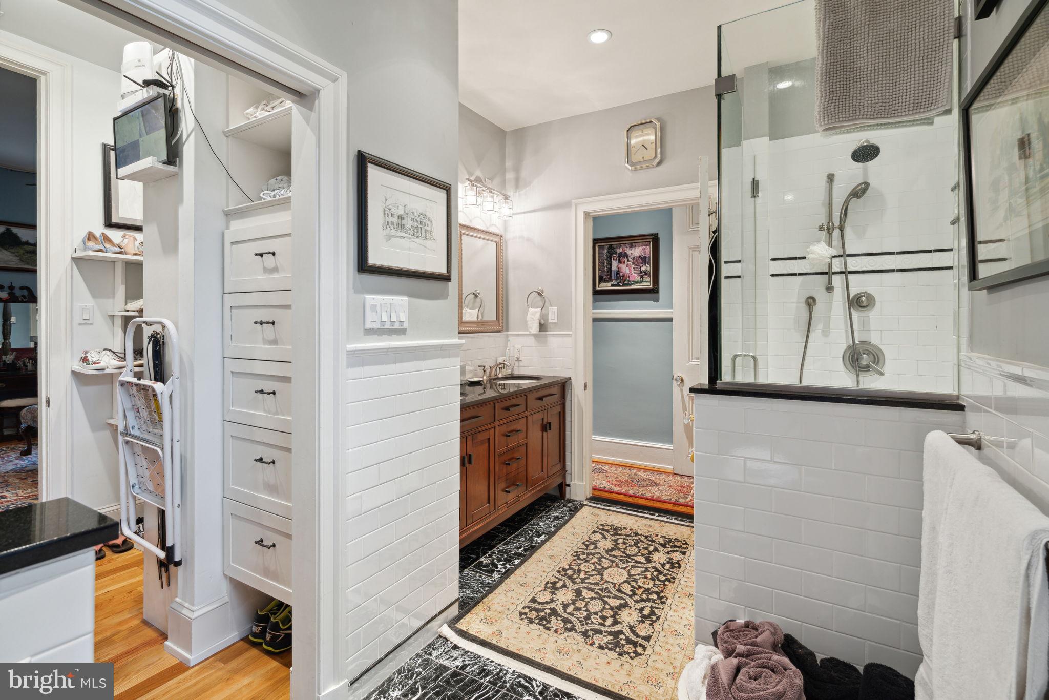 WASHINGTON SQ WEST - Residential