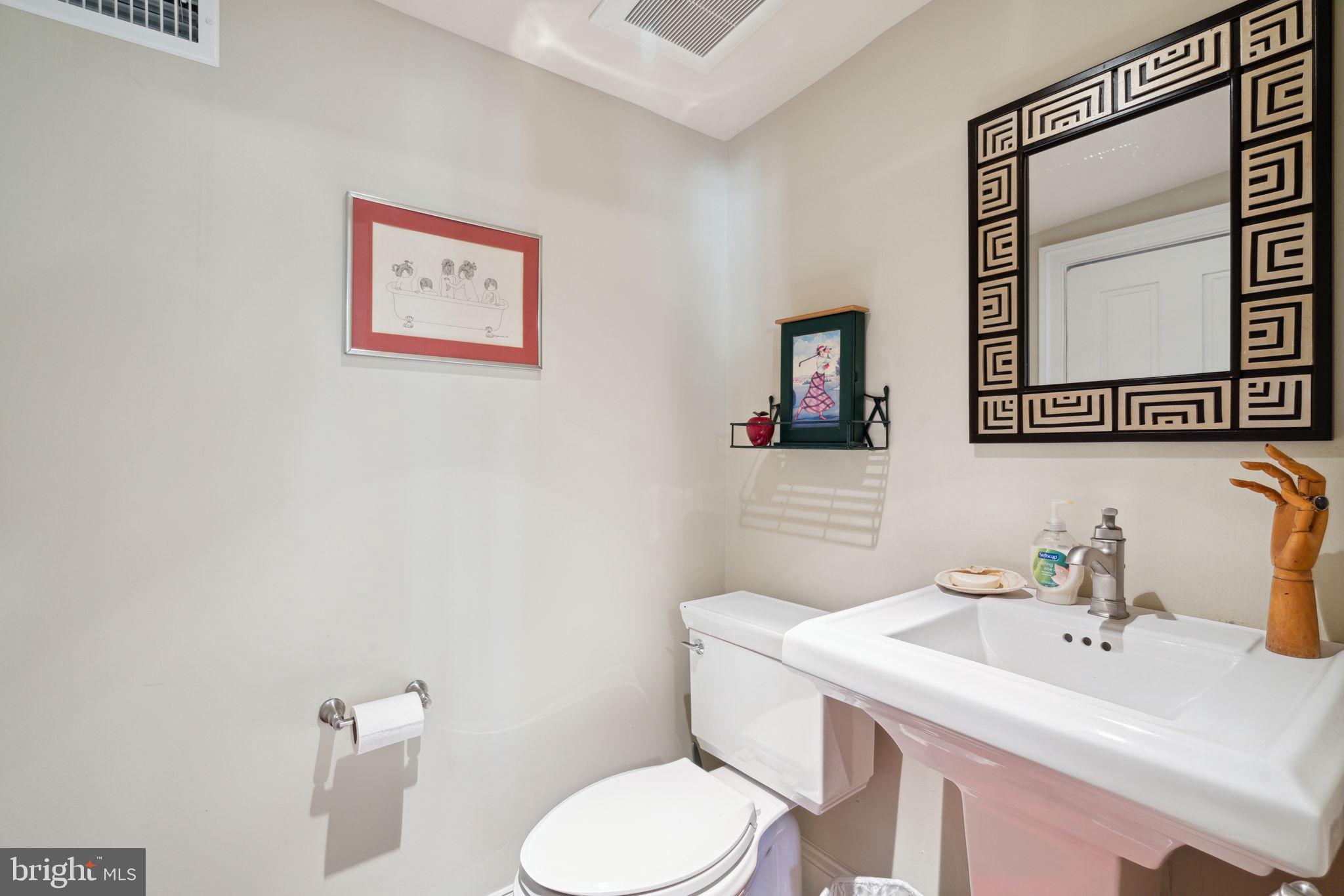 WASHINGTON SQ WEST - Residential