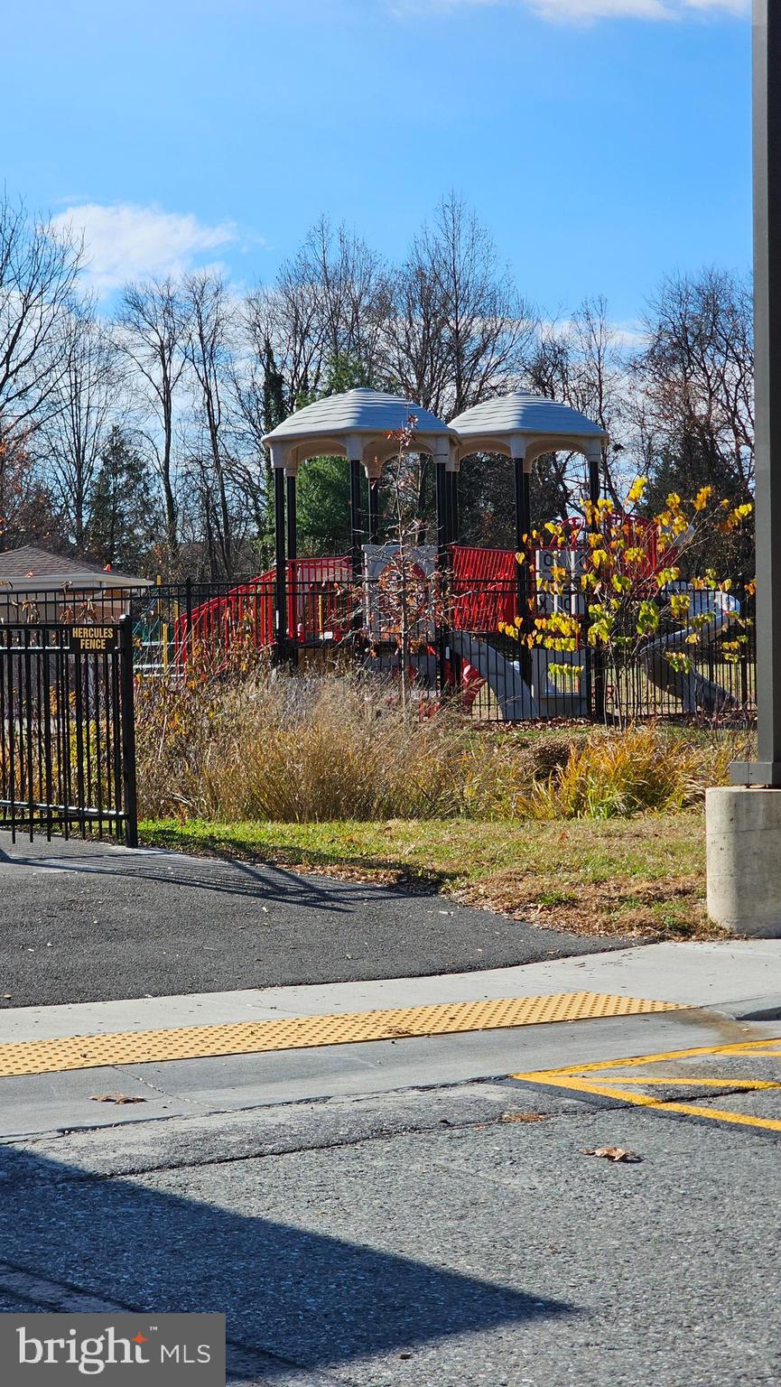 FAIRKNOLL - Residential