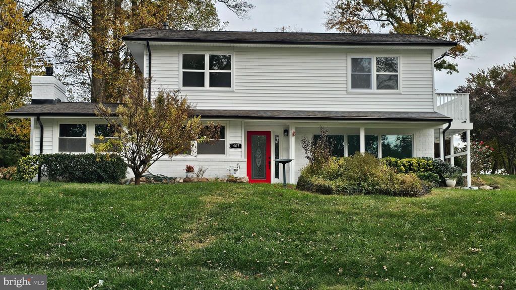 Photo of 1407 Northcrest Drive, SILVER SPRING, MD 20904 (MLS # MDMC2204390)