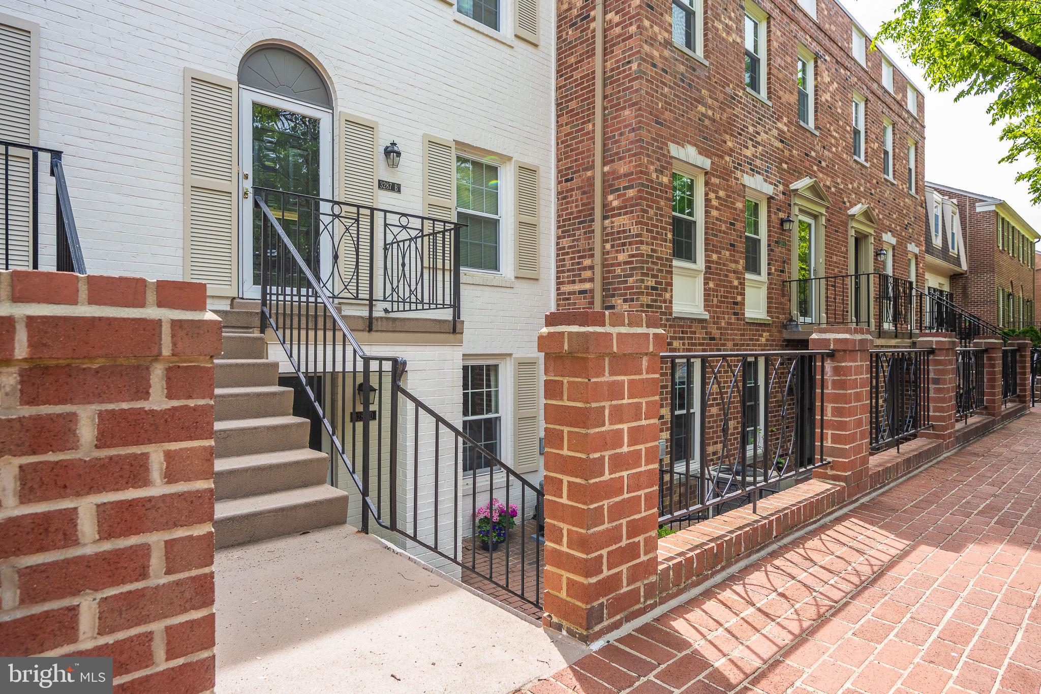 3287 SUTTON PLACE NW D