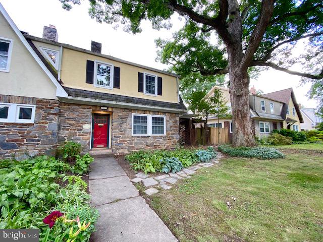 LAKE EVESHAM - Residential