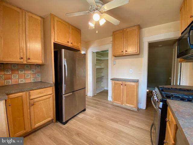 LAKE EVESHAM - Residential