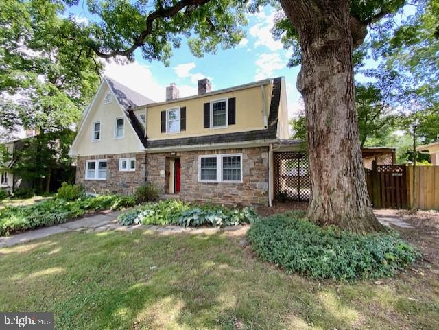 LAKE EVESHAM - Residential