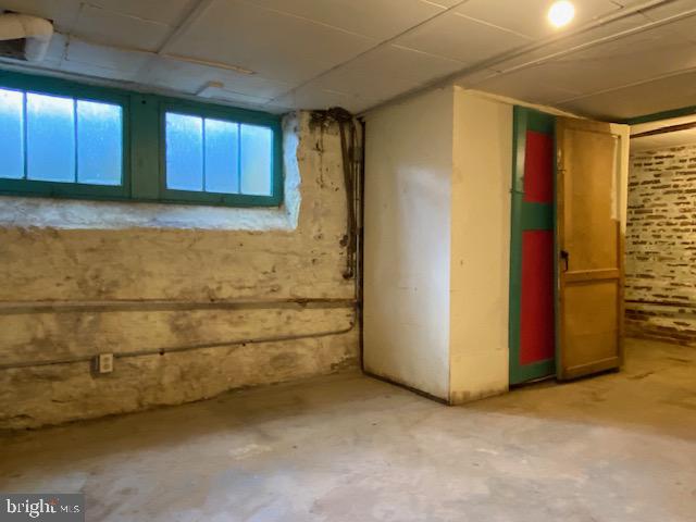 LAKE EVESHAM - Residential