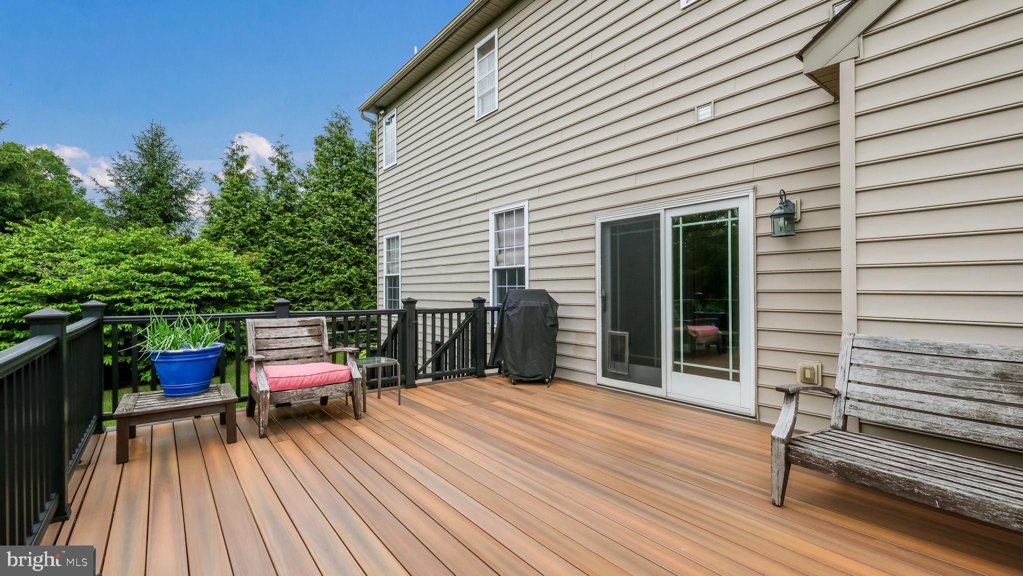 EQUESTRIAN COURT - Residential