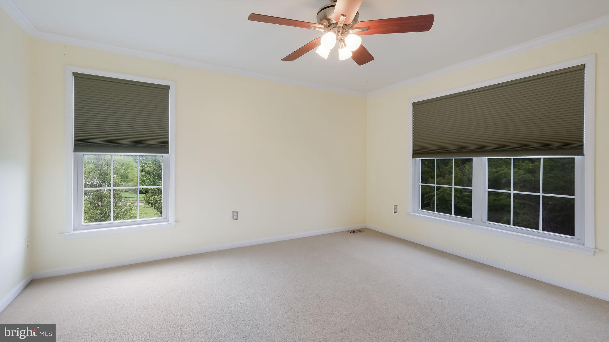 EQUESTRIAN COURT - Residential