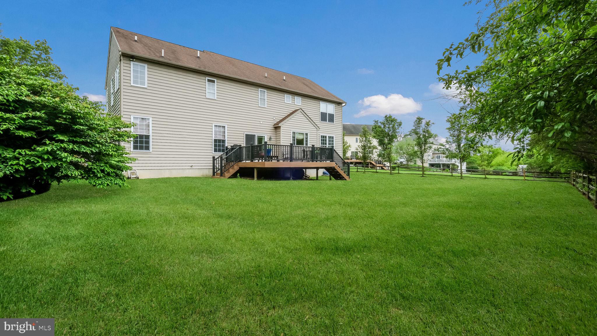 EQUESTRIAN COURT - Residential