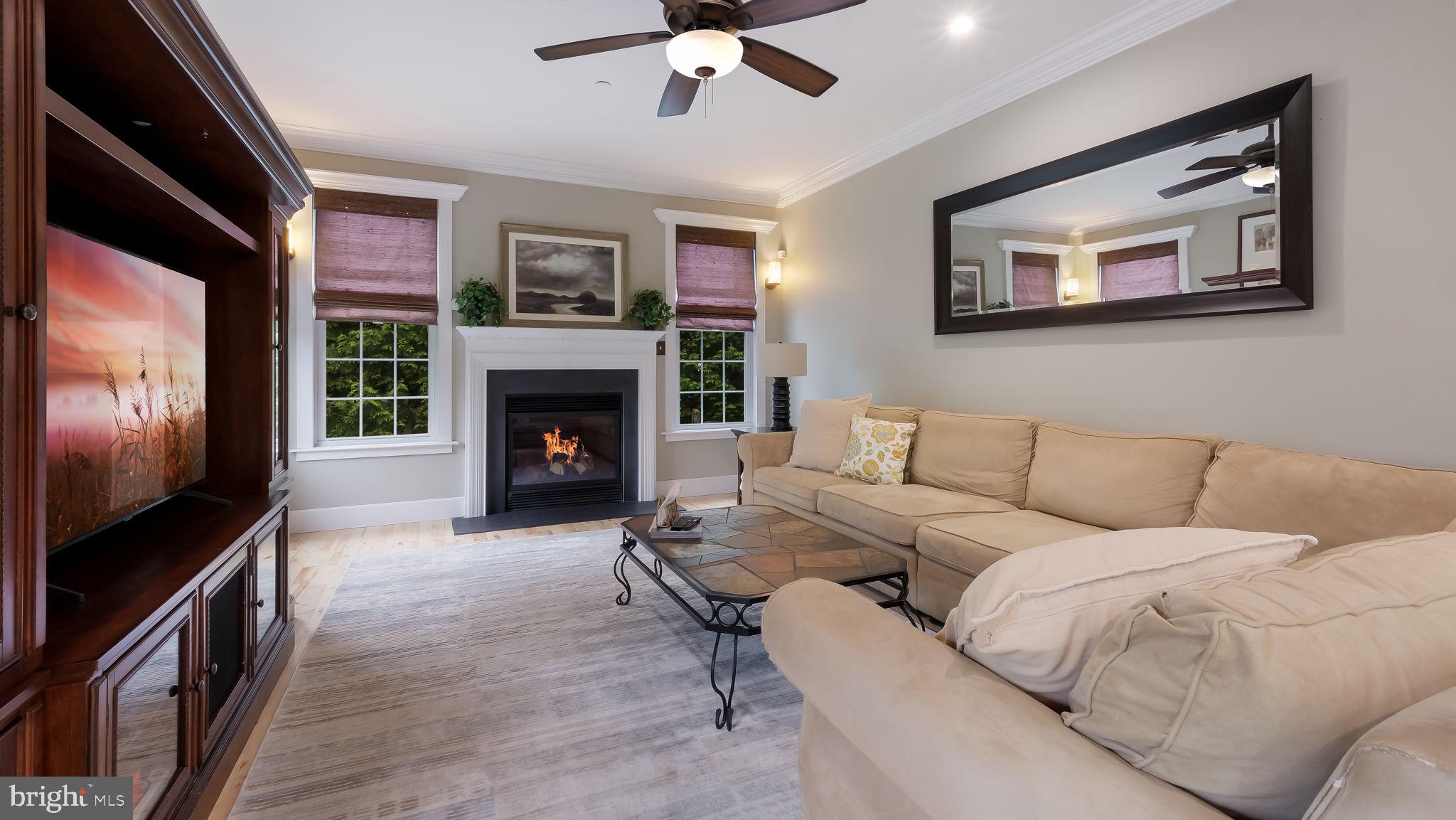 EQUESTRIAN COURT - Residential