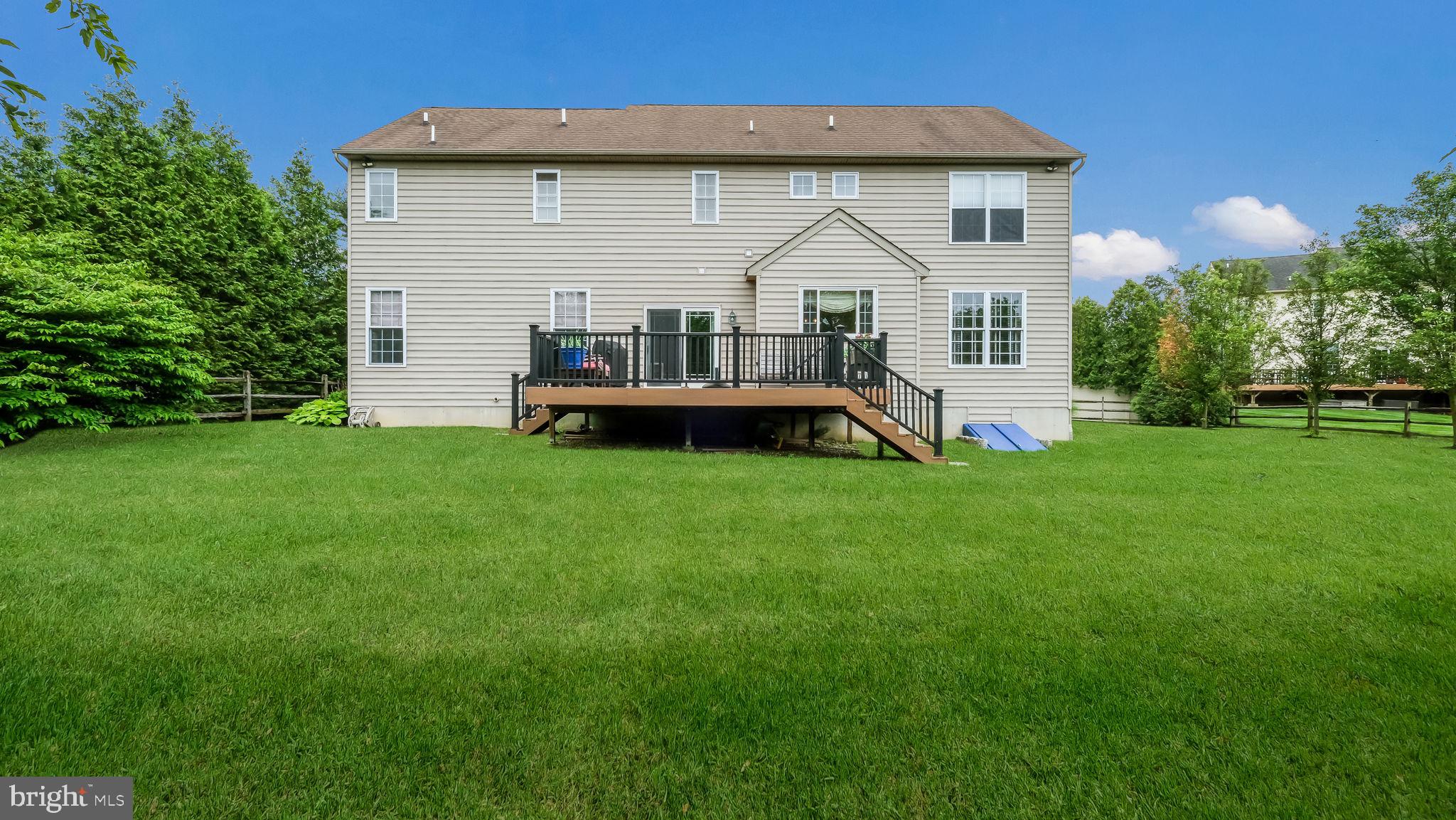 EQUESTRIAN COURT - Residential