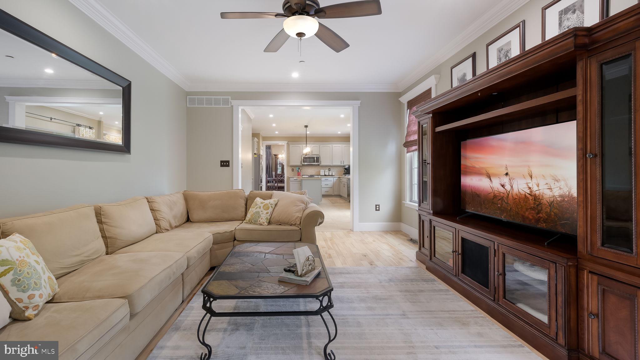 EQUESTRIAN COURT - Residential