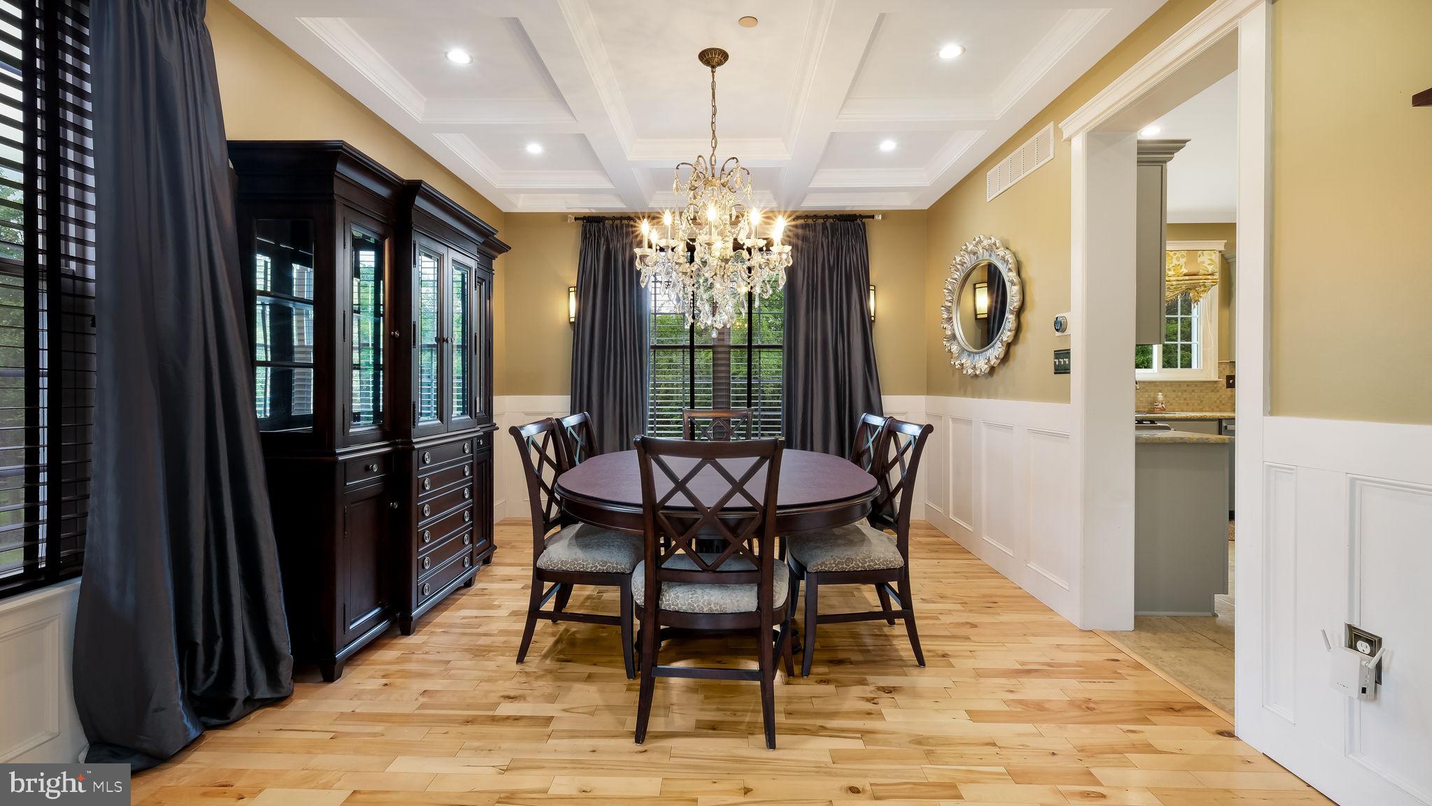 EQUESTRIAN COURT - Residential