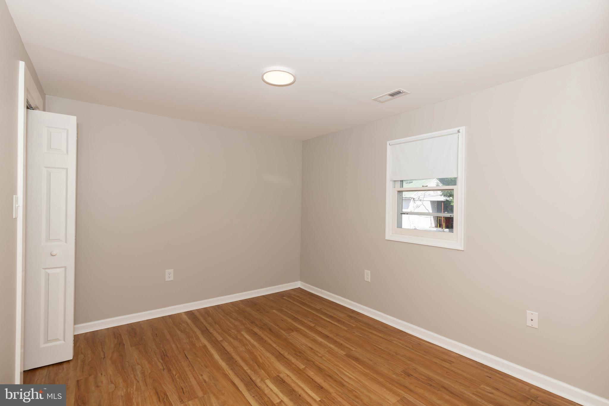 CHARLES TOWN - Residential Lease