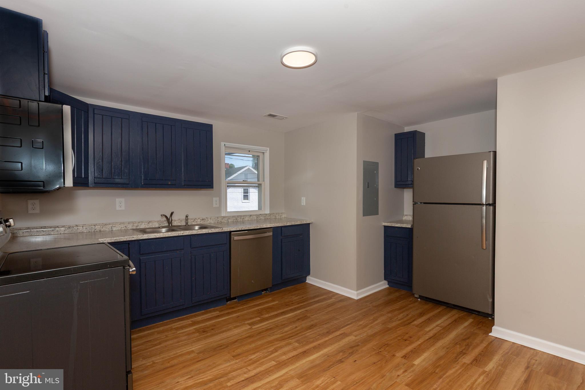 CHARLES TOWN - Residential Lease