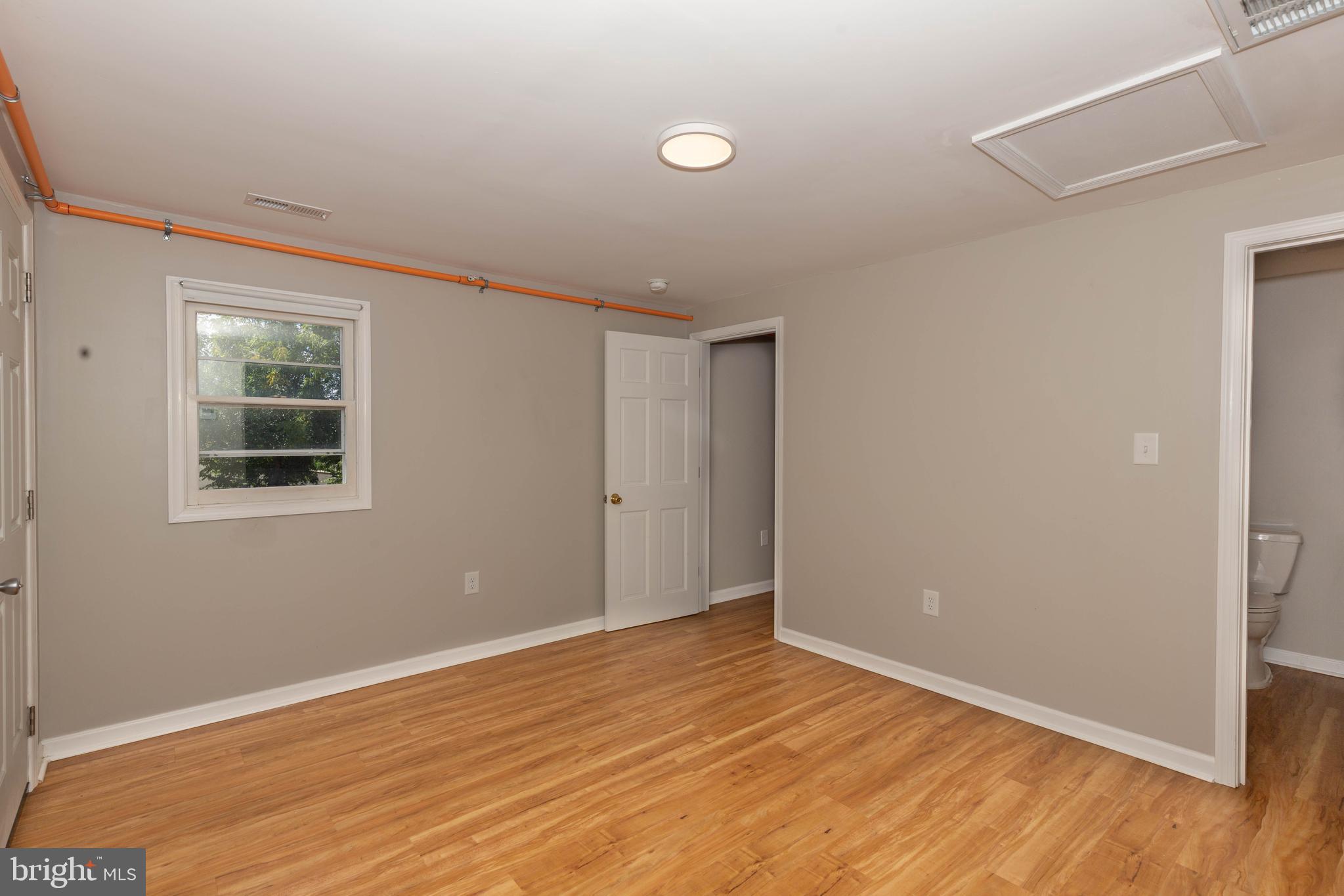 CHARLES TOWN - Residential Lease