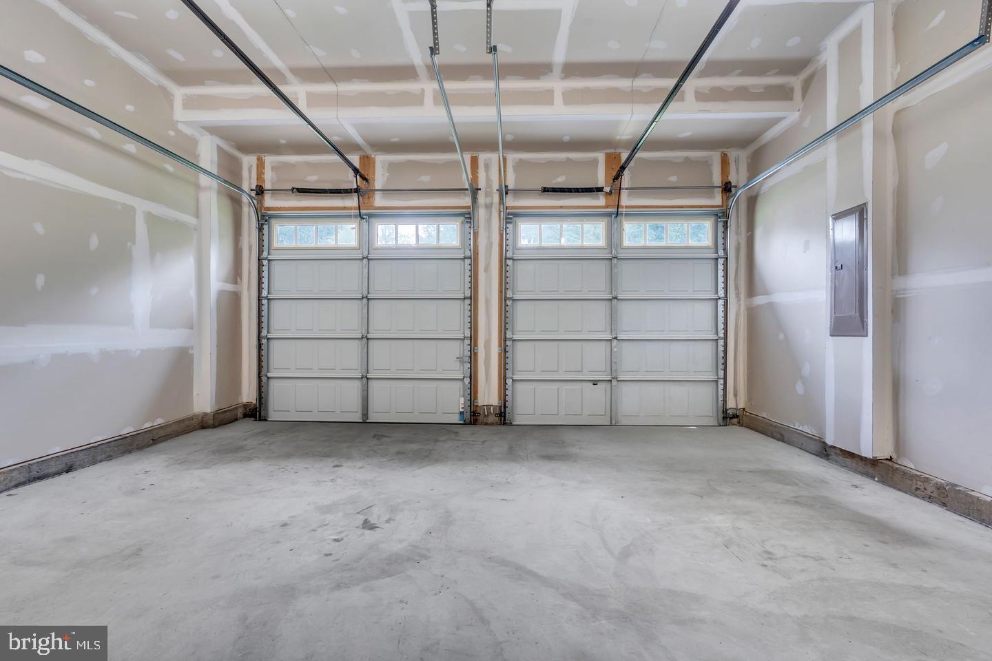 TANGLEWOOD - Residential