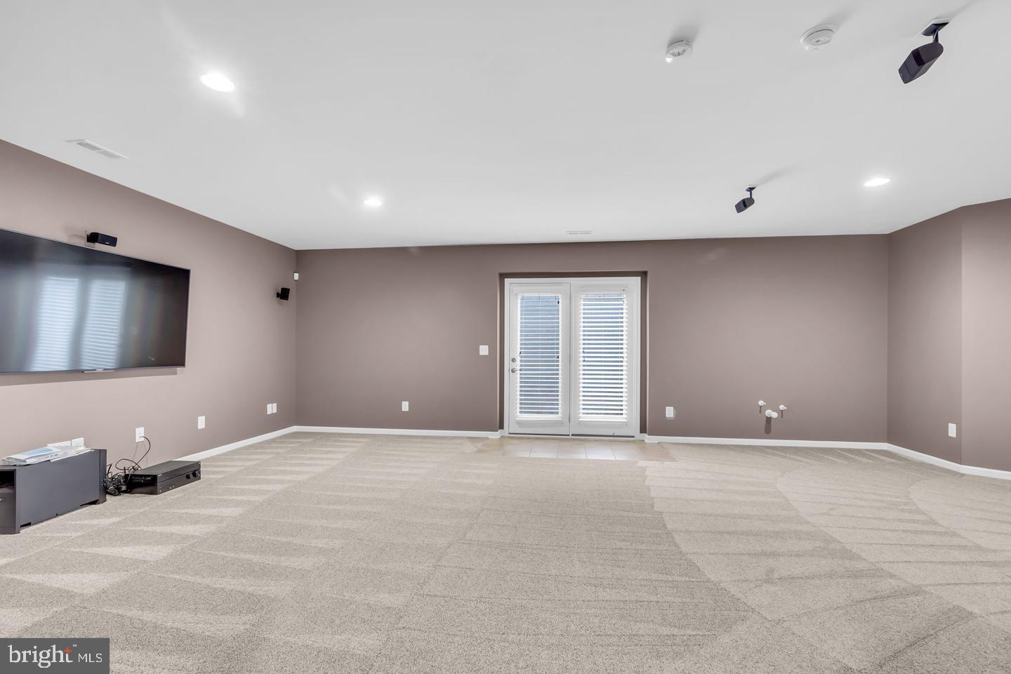 TANGLEWOOD - Residential