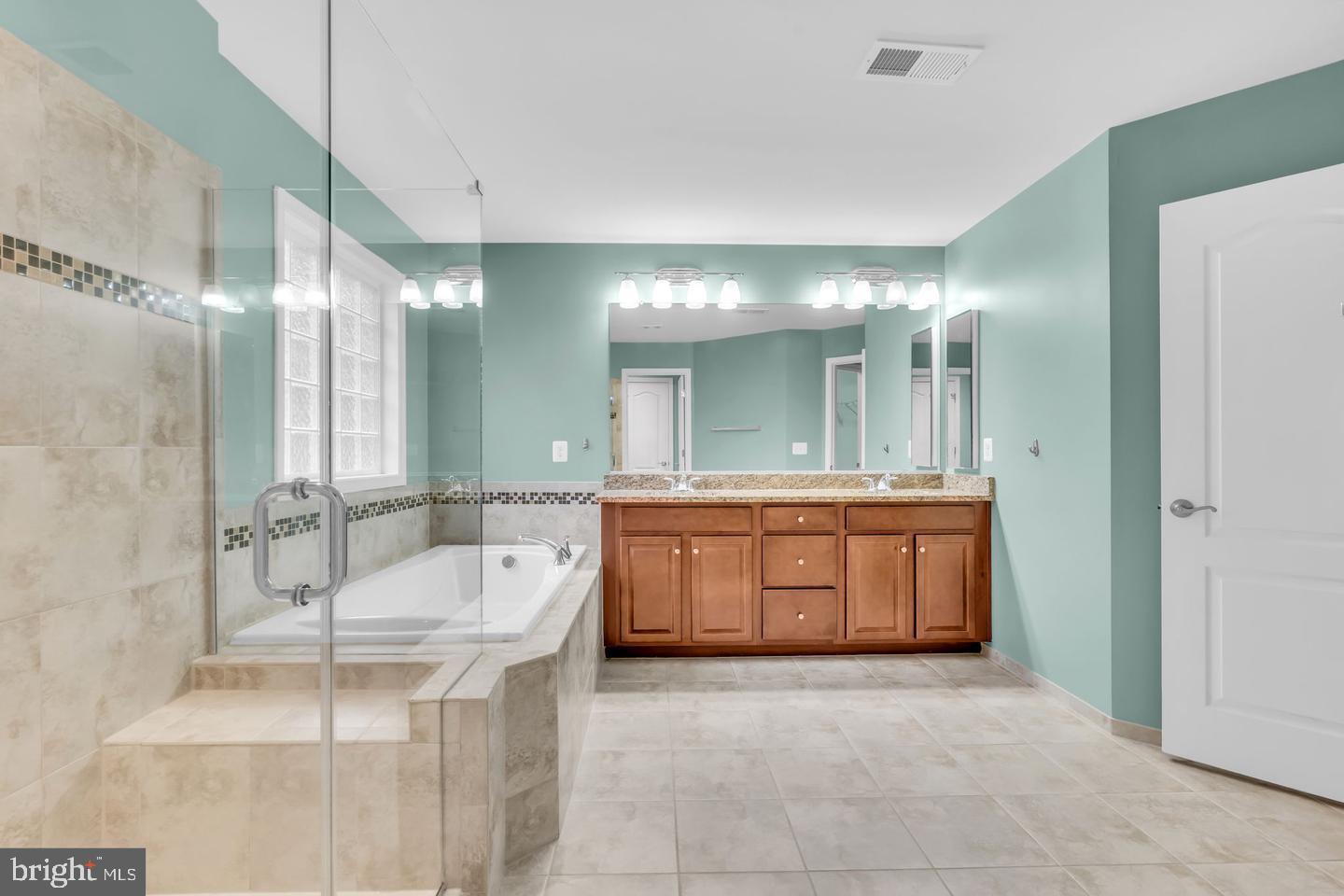 TANGLEWOOD - Residential