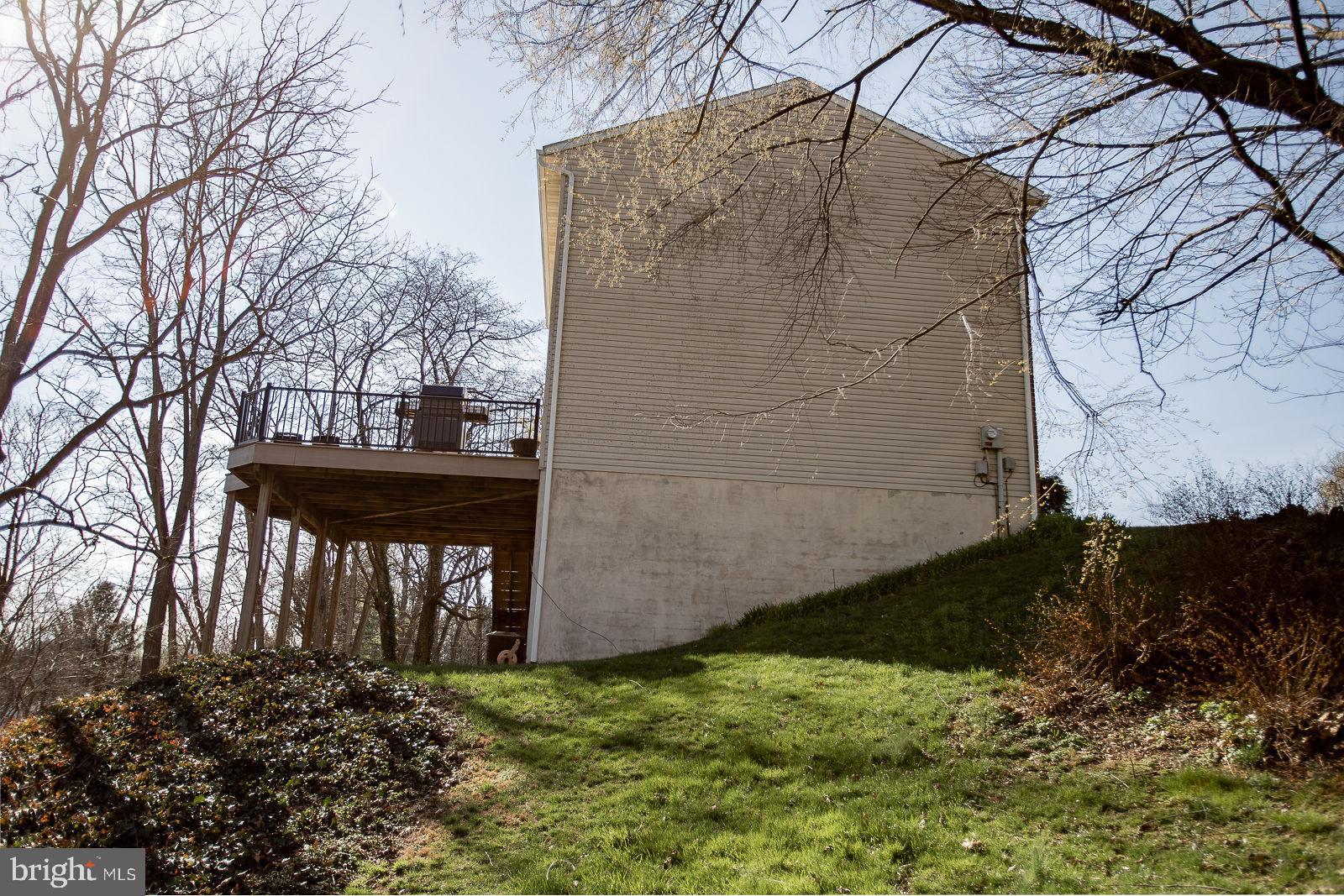 WEST EARL HEIGHTS - Residential