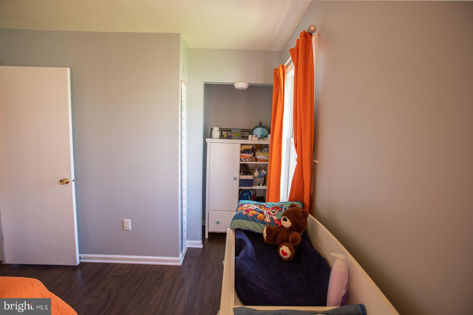 WEST EARL HEIGHTS - Residential