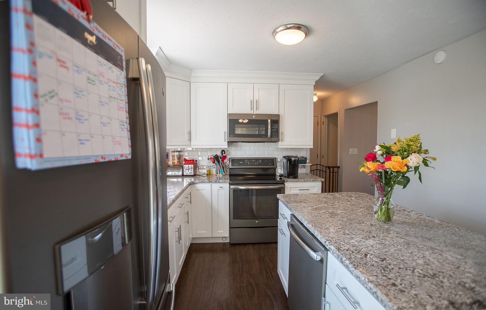 WEST EARL HEIGHTS - Residential