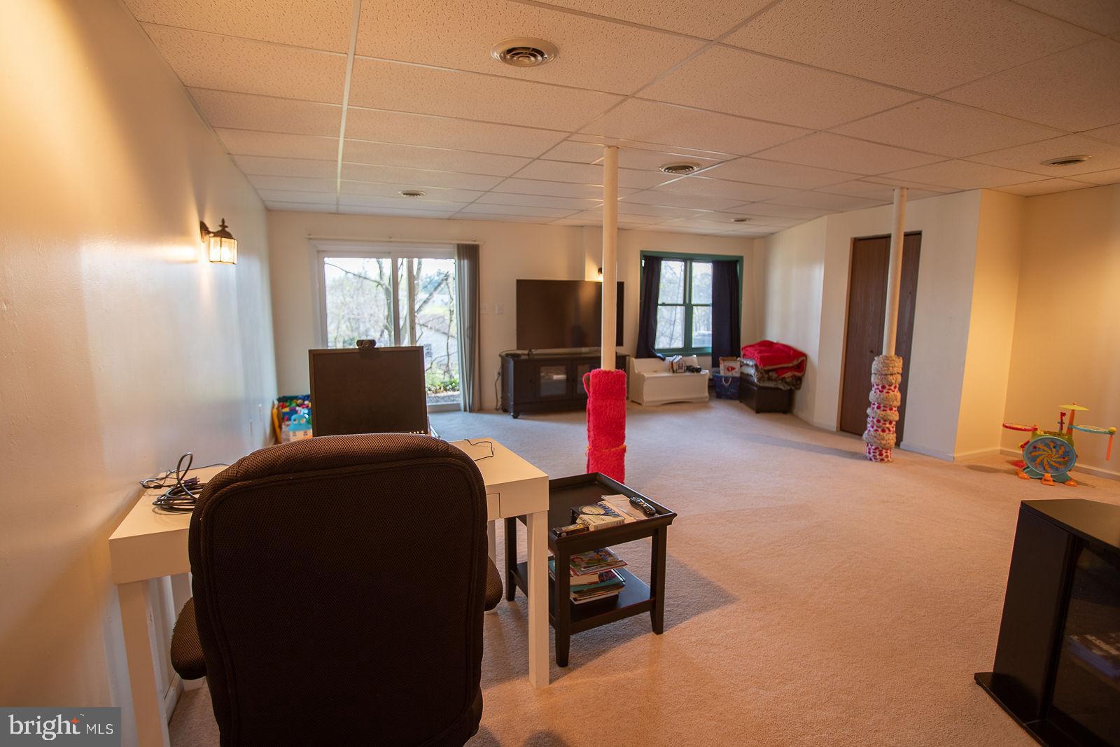 WEST EARL HEIGHTS - Residential