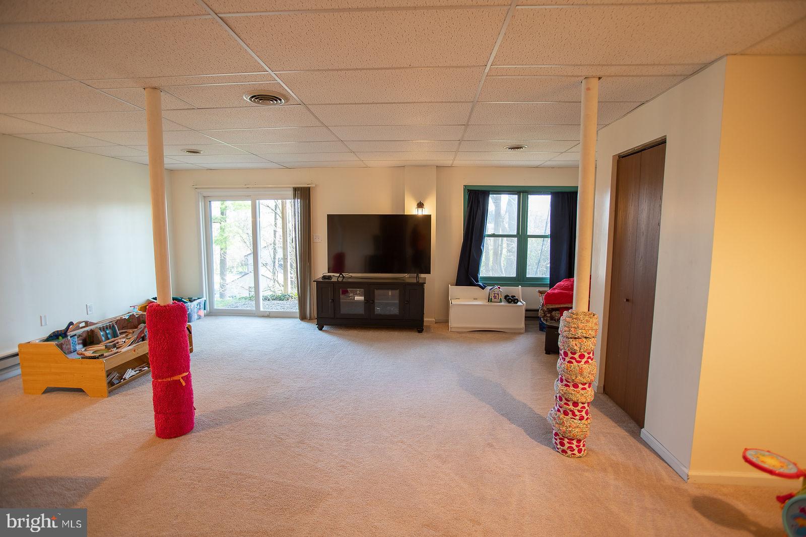 WEST EARL HEIGHTS - Residential