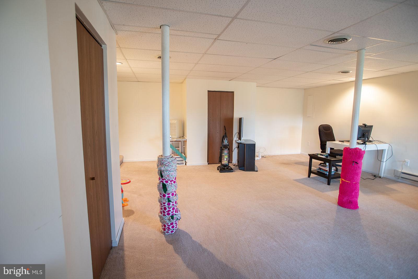 WEST EARL HEIGHTS - Residential