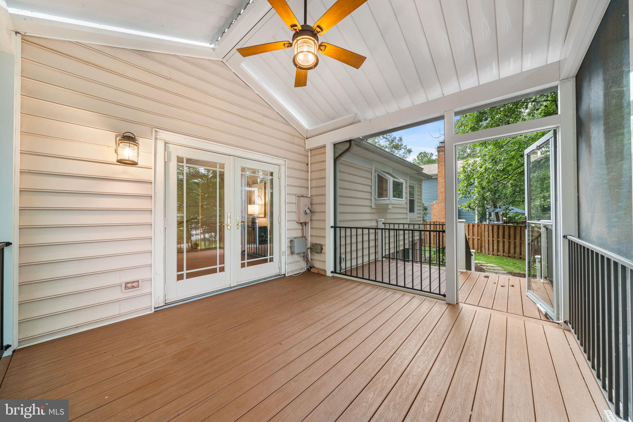 LAKEWOOD HILLS - Residential