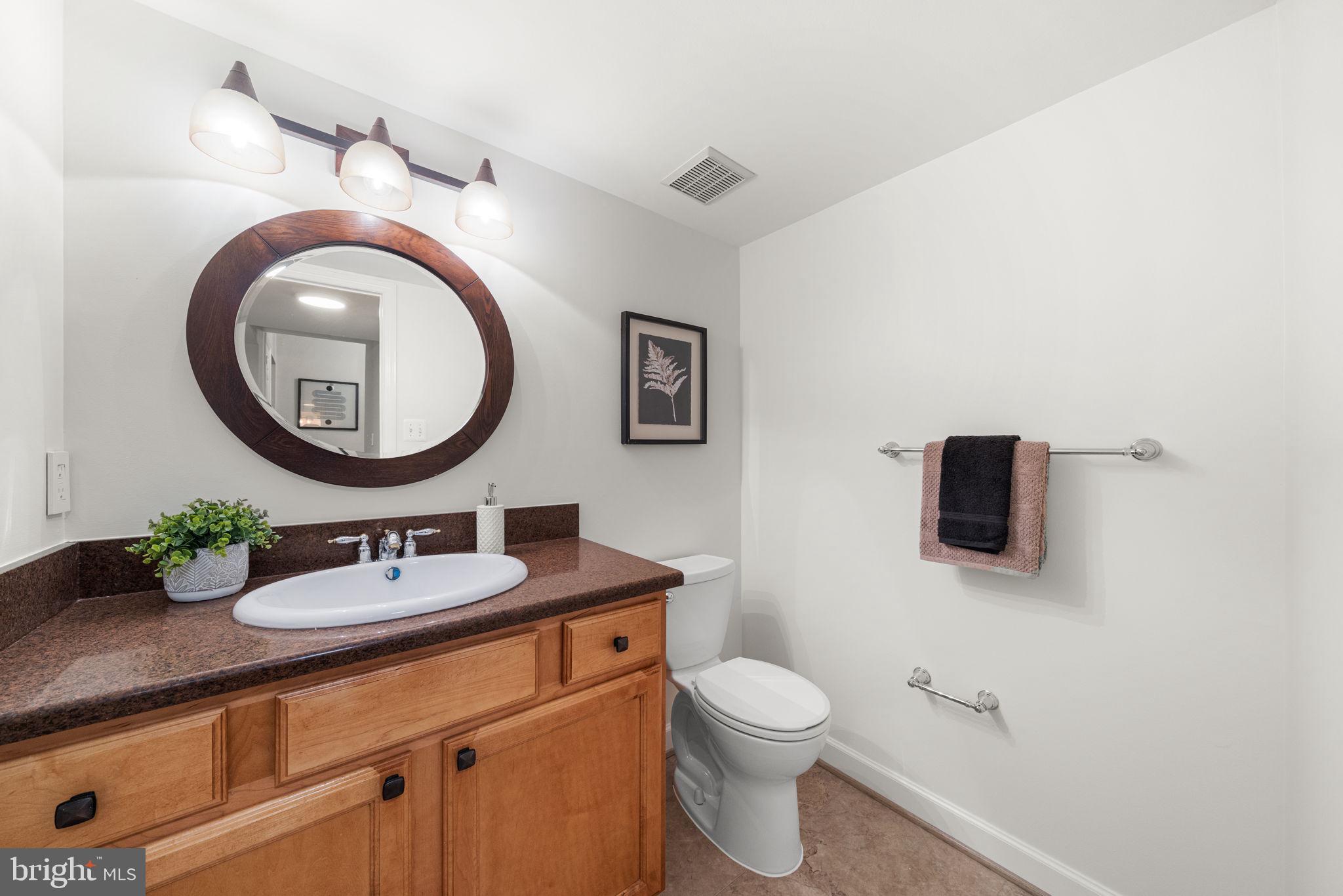 LAKEWOOD HILLS - Residential