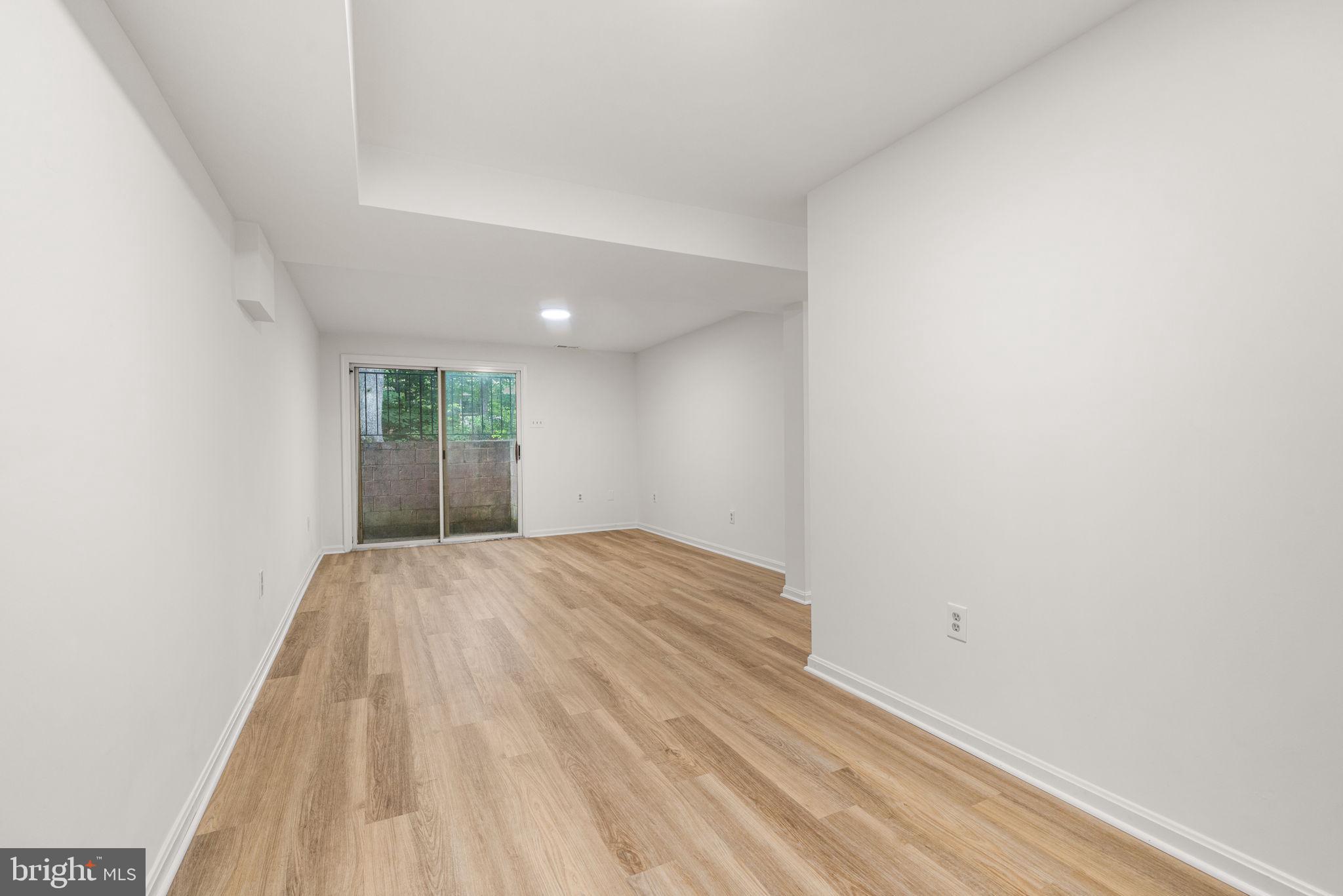 LAKEWOOD HILLS - Residential