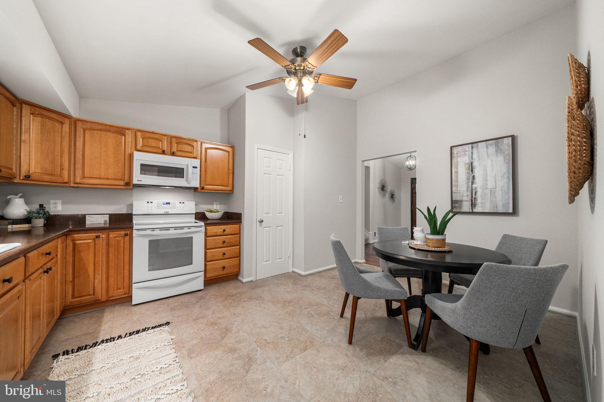 LAKEWOOD HILLS - Residential