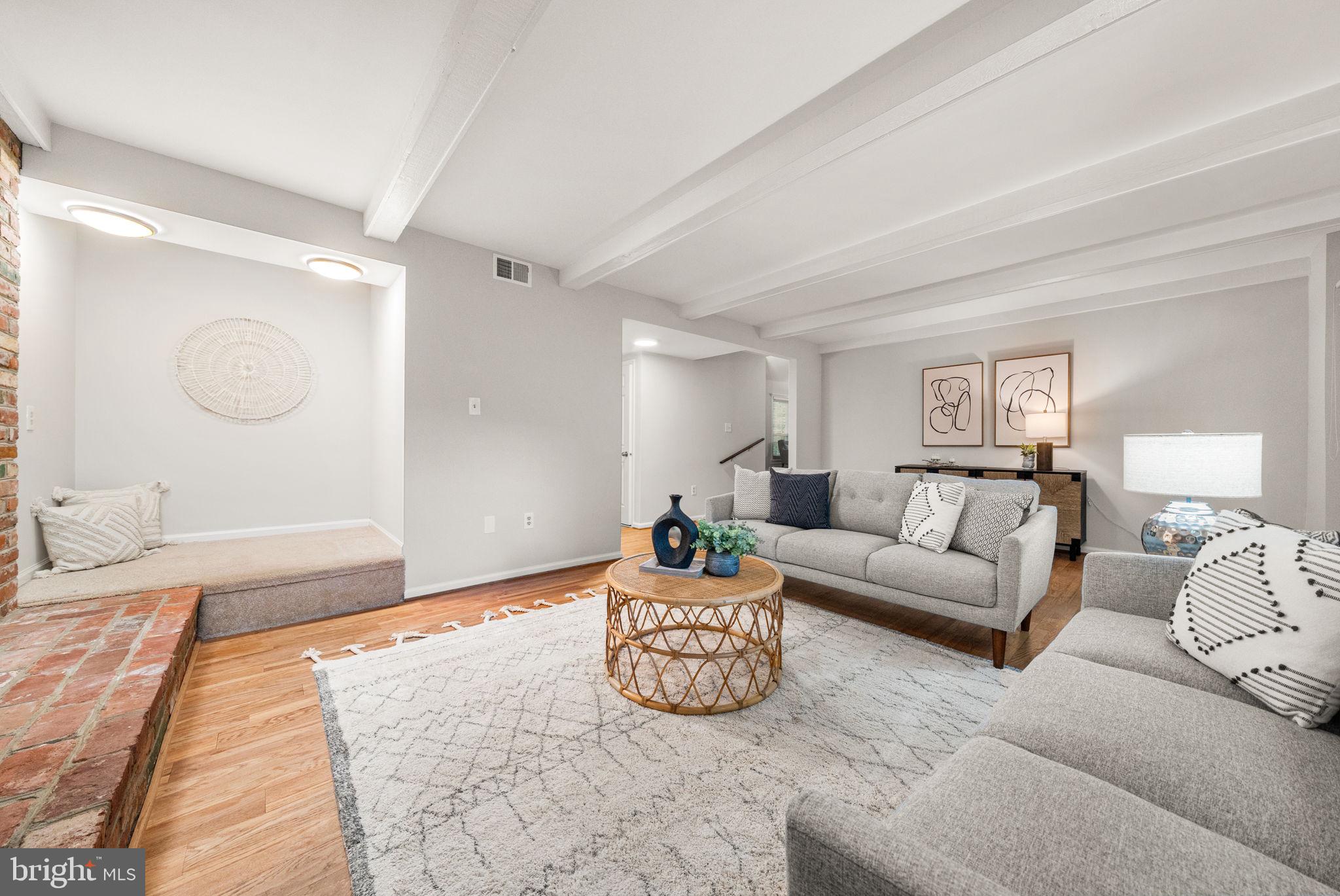 LAKEWOOD HILLS - Residential