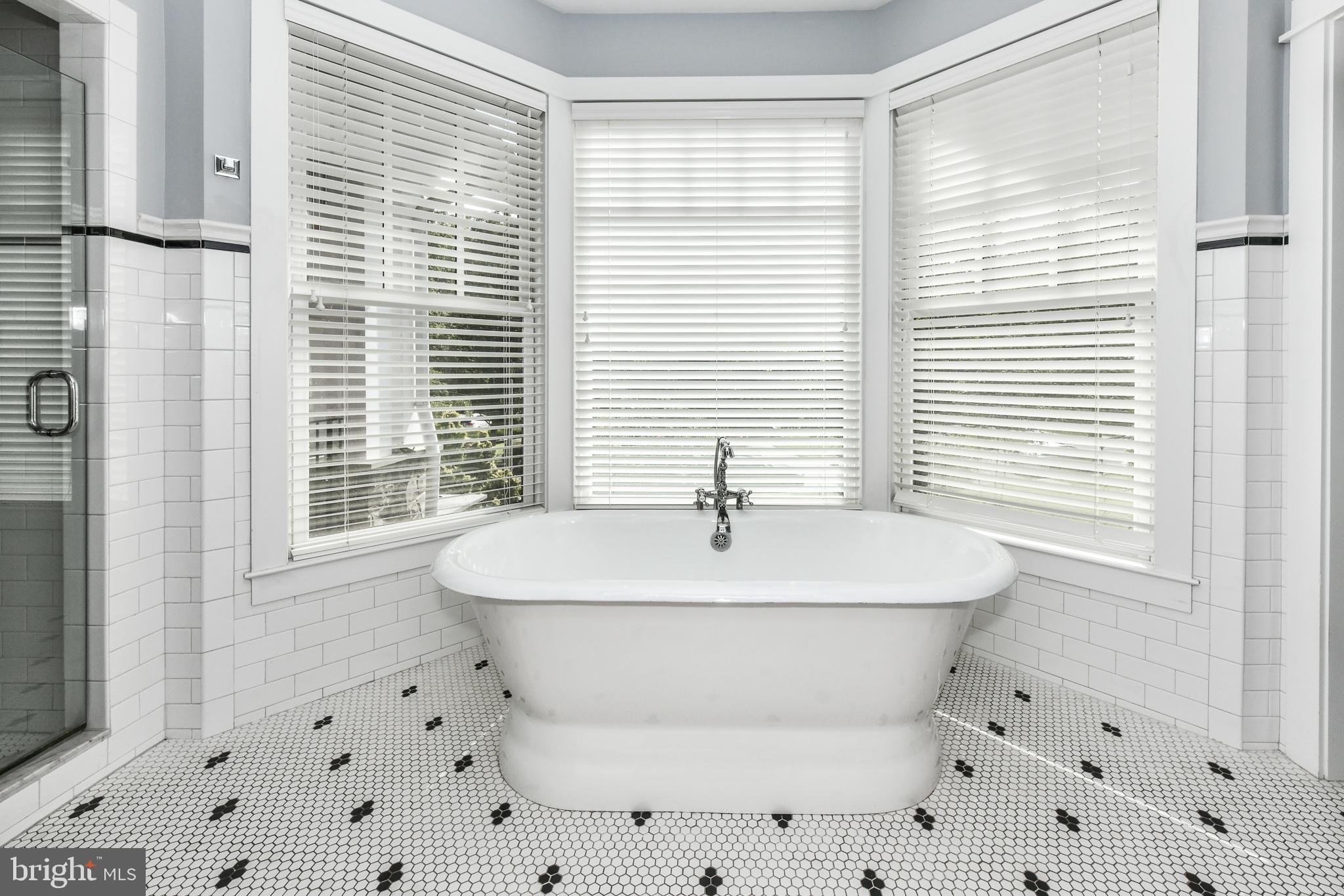 BROADMONT - Residential Lease